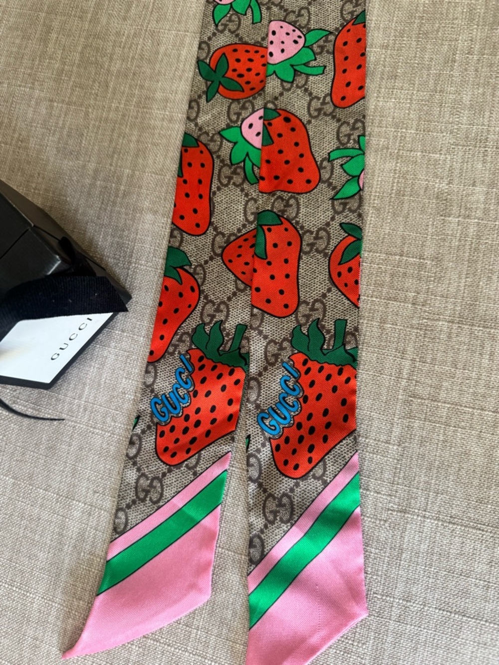 New Gucci Strawberry Twilly - Picture 3 of 5